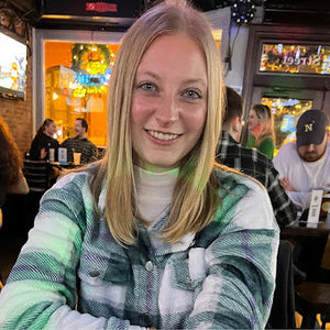 Meet your Posher, Stephanie